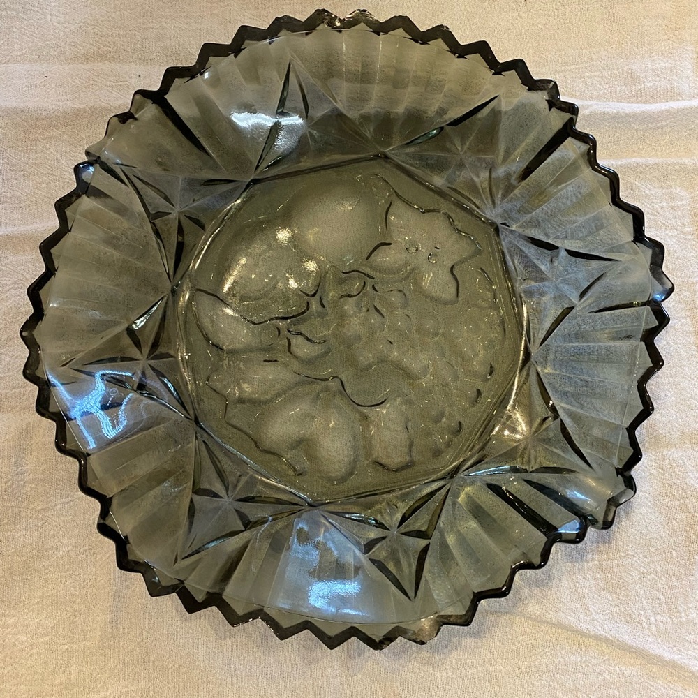 Vintage Federal Pioneer Intaglio Smoked Serving Dish/Platter/Bowl